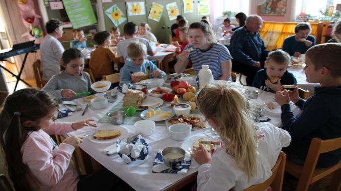 Tradicionalni slovenski zajtrk na PŠ Svibno